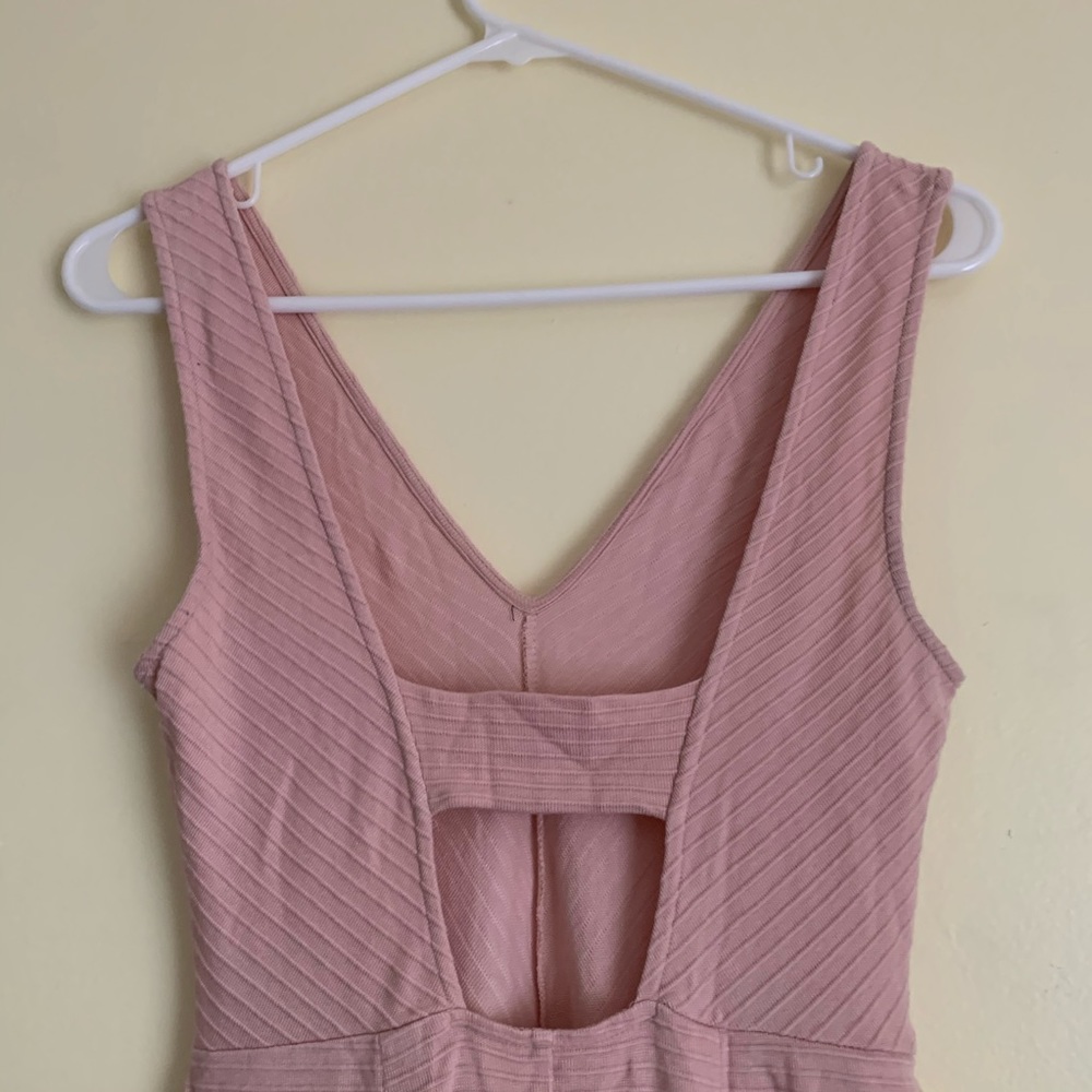 Silence + Noise Pale Pink Dress - Picture 5 of 8